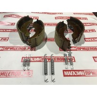 Комплект тормозных колодок для тормоза 2361 на ось 1800 кг Комплект тормозных колодок для тормоза 2361 на ось 1800 кг